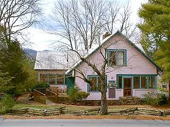 Smokies Bed And Breakfast